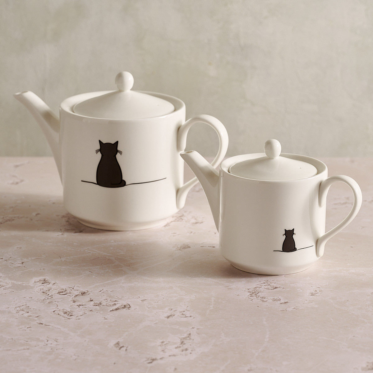 Cat Collection Teapot Large and Standard with Sitting Cat