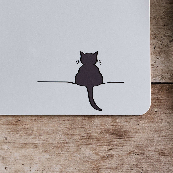 Crouching Cat Placemat close up