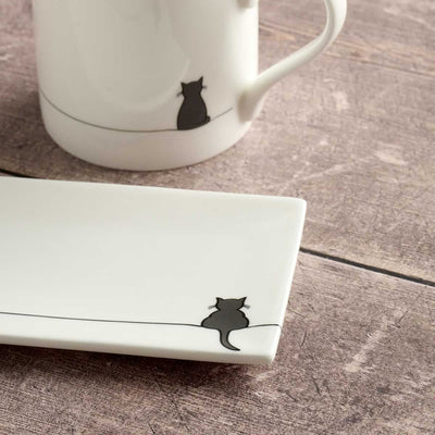 Mug, Mini Tray and Treats with Sitting Cat and Crouching Cat