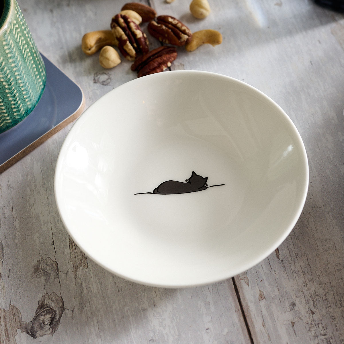 Sleeping Cat Nibble Dish