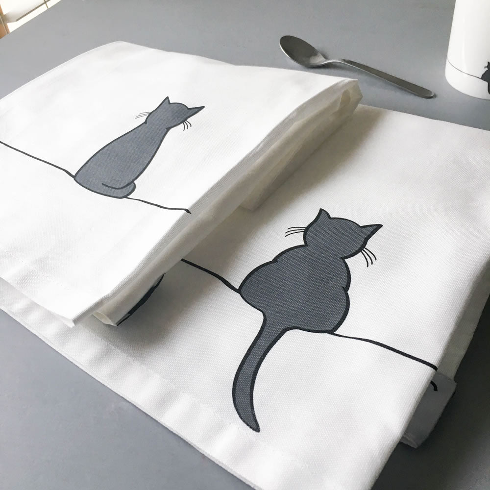 Sitting Cat and Crouching Cat Tea Towel Set
